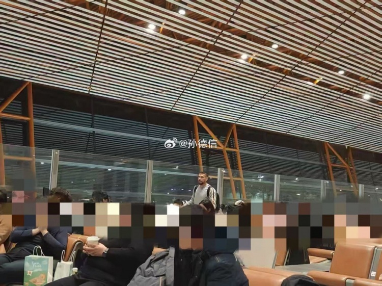 DB电竞平台-媒体人：斯坦丘已落地中国今晚将抵达大连，即将加盟大连英博